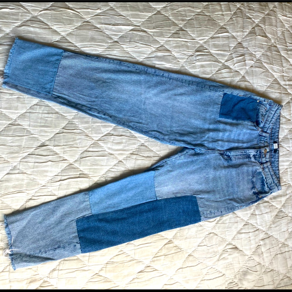 BDG - High-waisted Patched Cut-off Style Jeans
